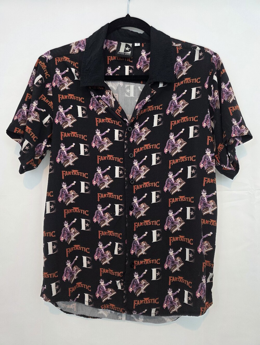 Men's  Elton John Captain Fantastic Button Down Shirt Size Small